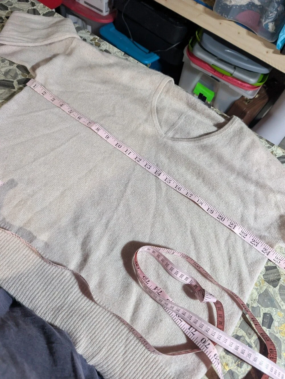 Skull Cashmere V-Neck Taupe Beige Tan Soft Comfy Quiet Luxury Sweater Size Large